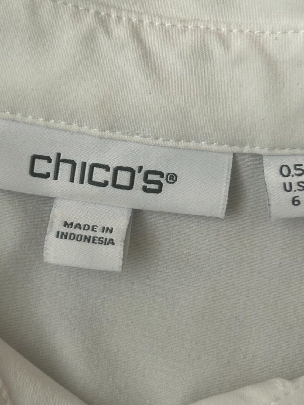 Chico's Zenergy UPF Ruffle Sleeveless Polo Top Activewear Athleisure Size 6 - Picture 6 of 12